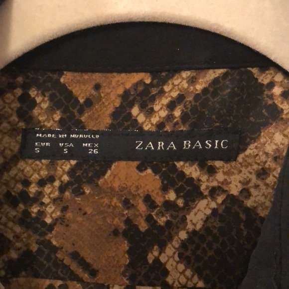 Zara basic button up - Picture 2 of 5